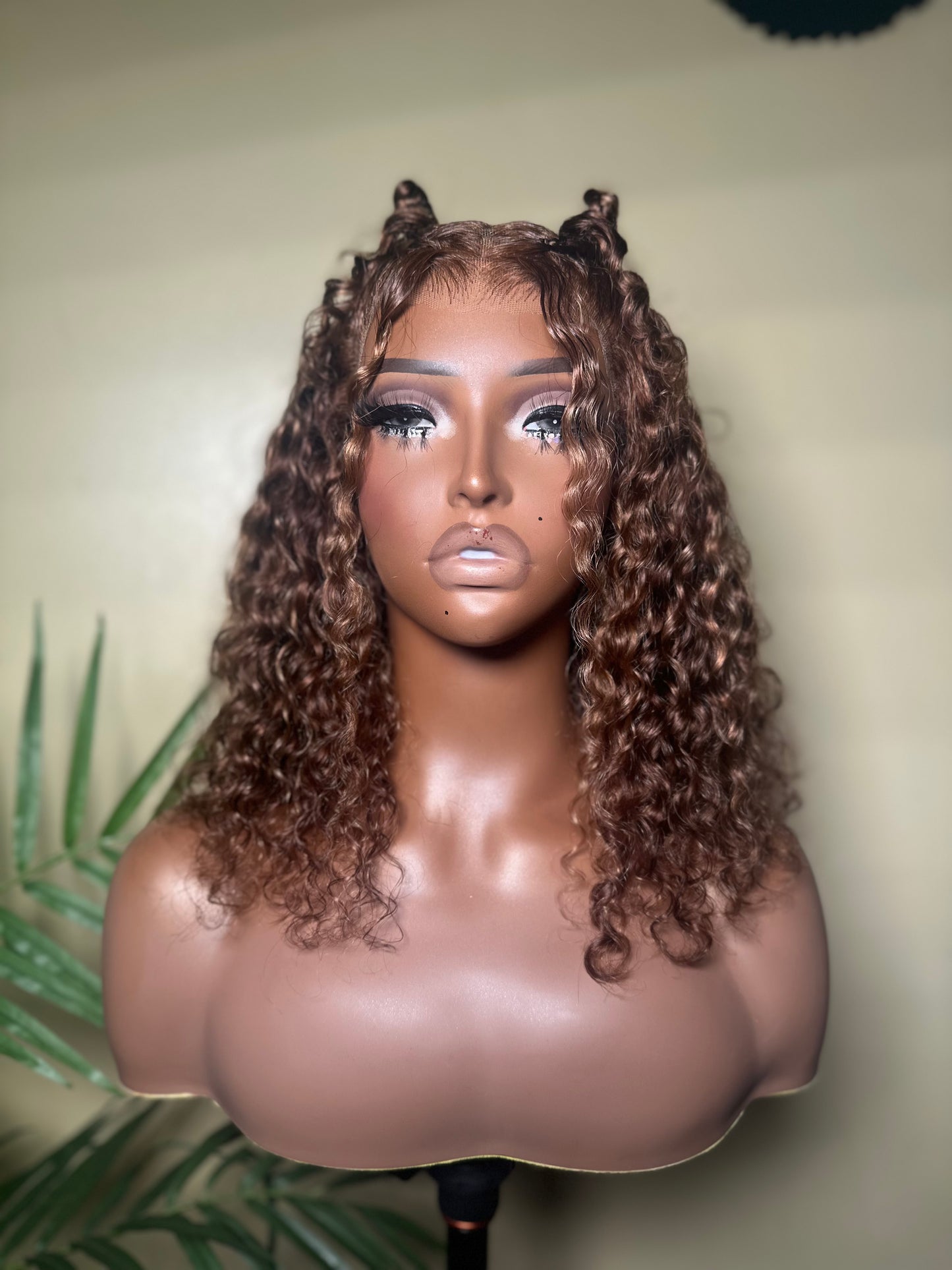 Short Curly Brown Highlighted Wig